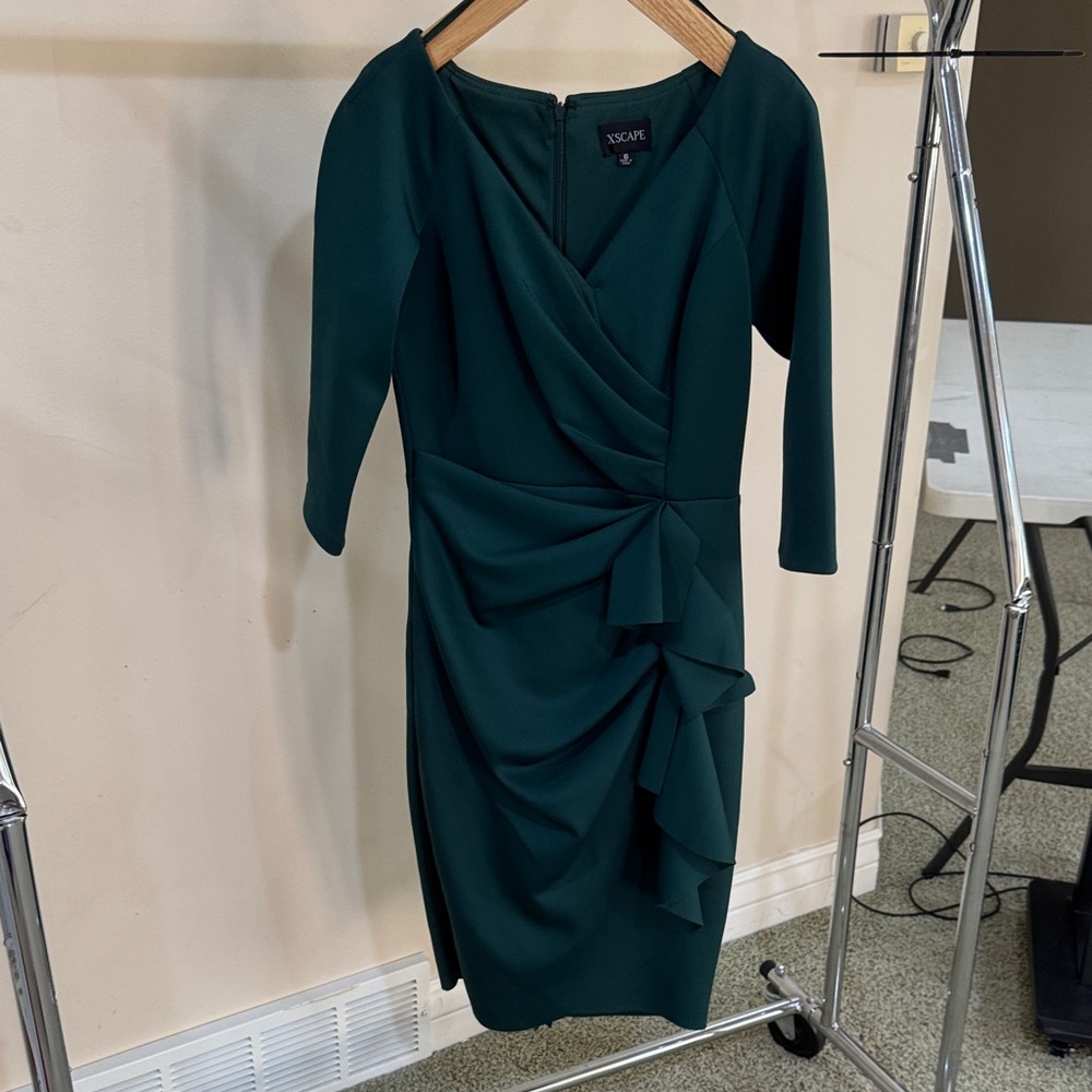 Xscape Long Sleeve Dress in Dark Green